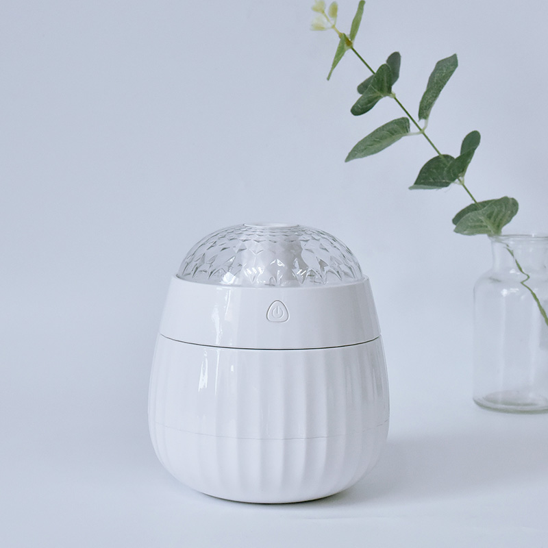 自由星 梦幻投影加湿器 LJH-018（颜色随机）