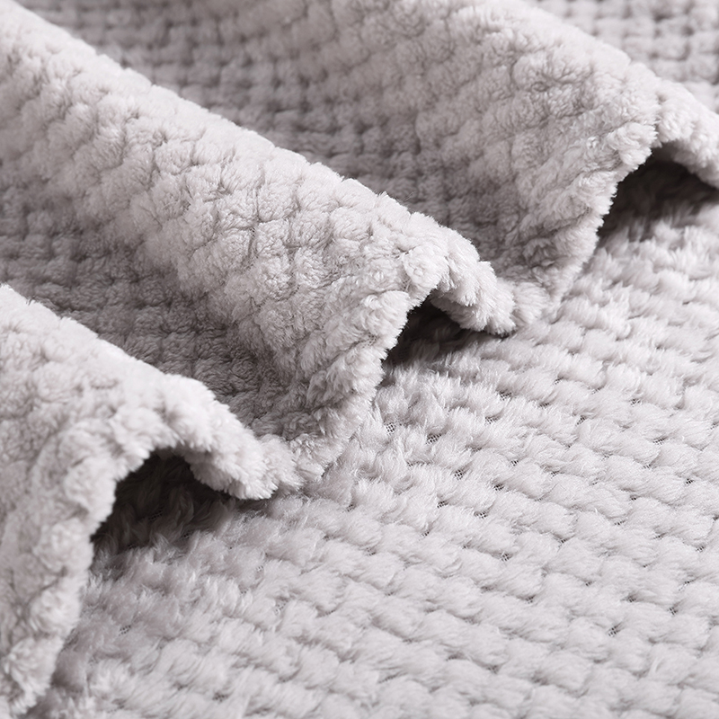 博洋宝贝  聚酯纤维格律四季毯A   BYTZ607A