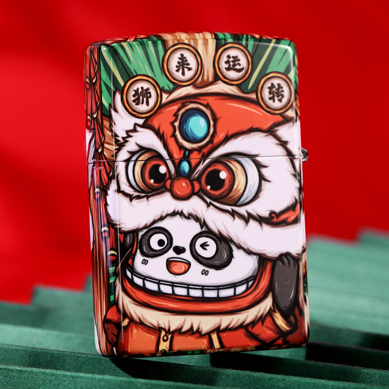 ZIPPO 亮漆彩印狮来运转打火机 Z1547