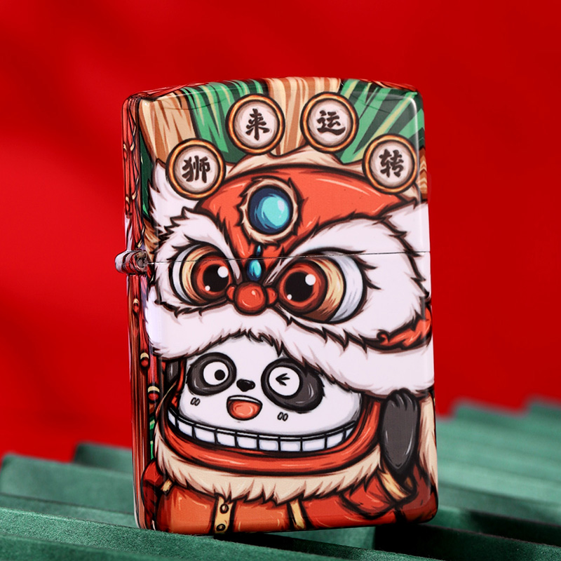 ZIPPO 亮漆彩印狮来运转打火机 Z1547
