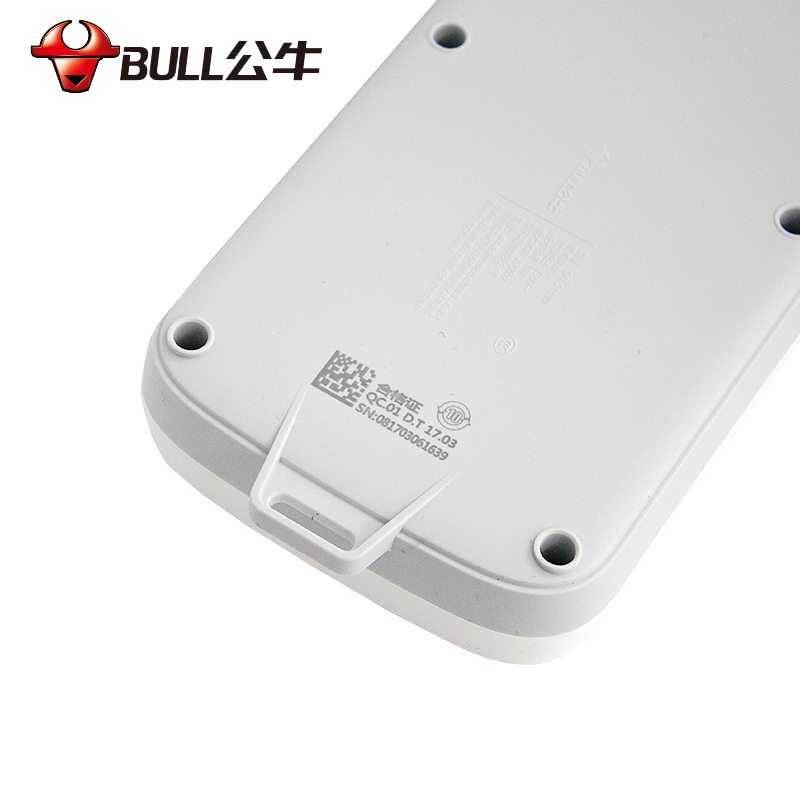 BULL 公牛延长线插座S1080