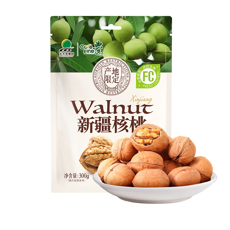 典选 欢聚坚果零食礼(1520g) B5